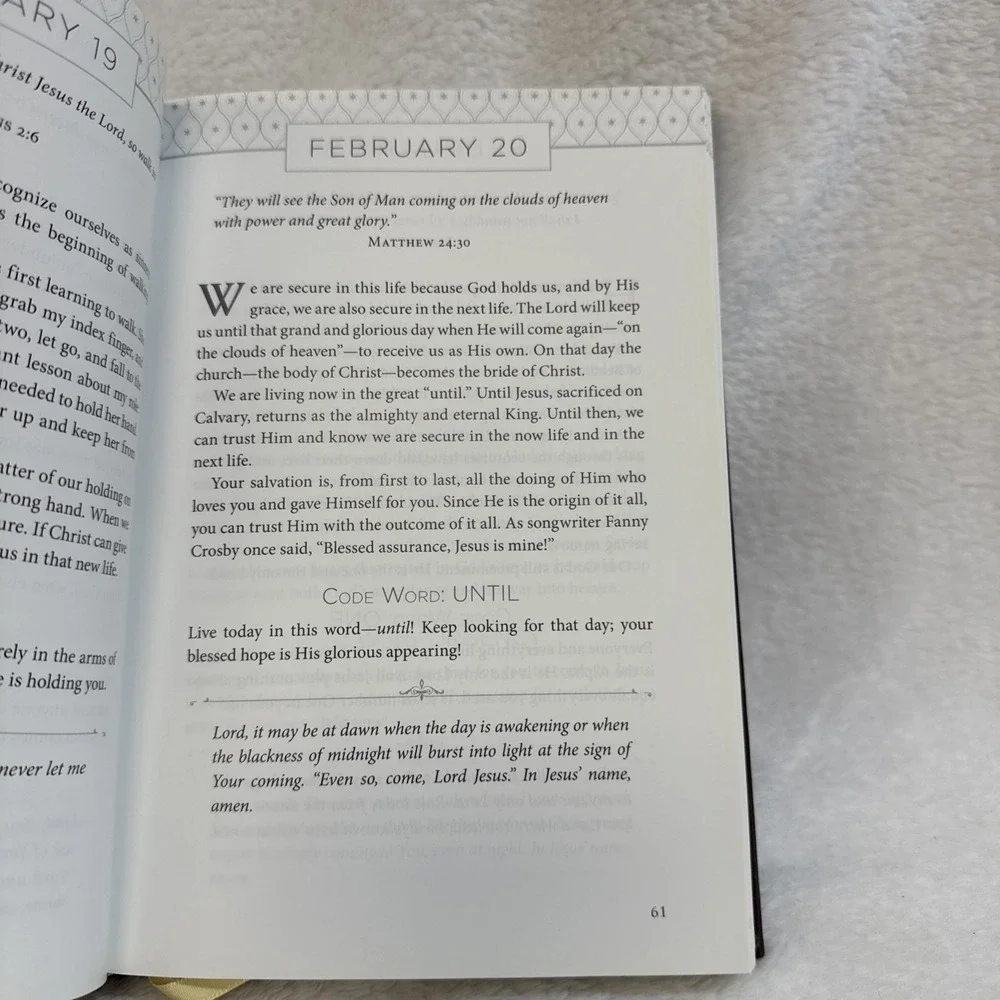The‎ Believers Code 365 Devotions OS Hawkins Thomas Nelson 2017